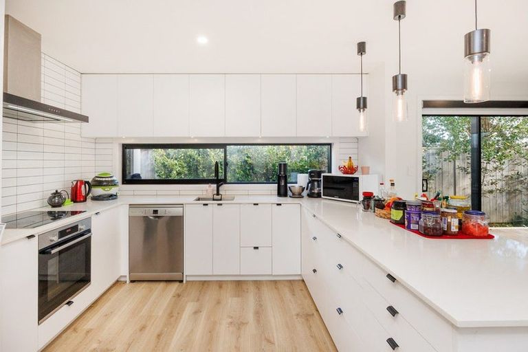 Photo of property in 23a Karina Terrace, Roslyn, Palmerston North, 4414