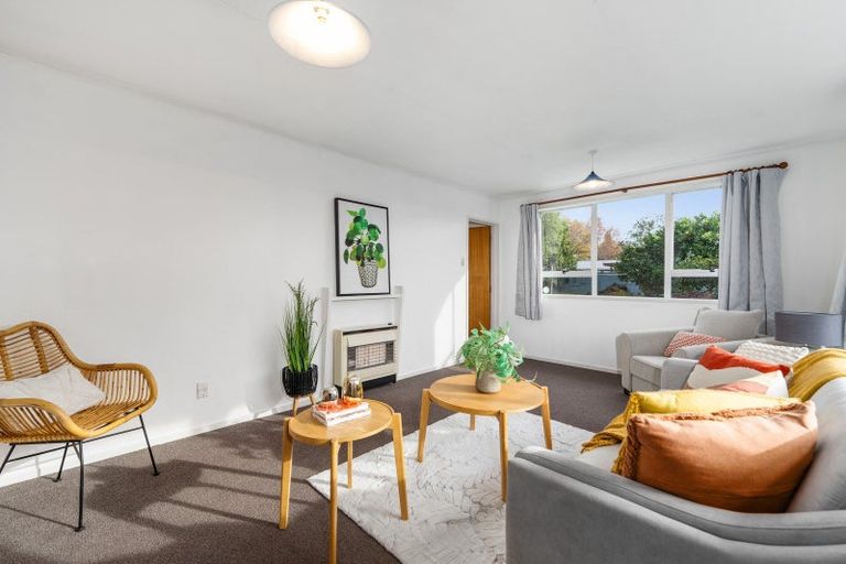 Photo of property in 26 Halswell Crescent, Westbrook, Palmerston North, 4412