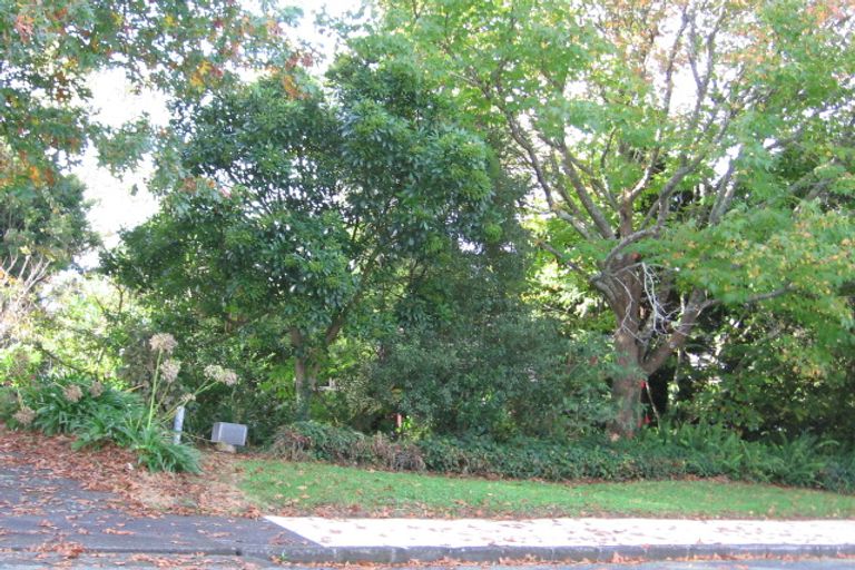 Photo of property in 48 Gill Avenue, Te Atatu Peninsula, Auckland, 0610