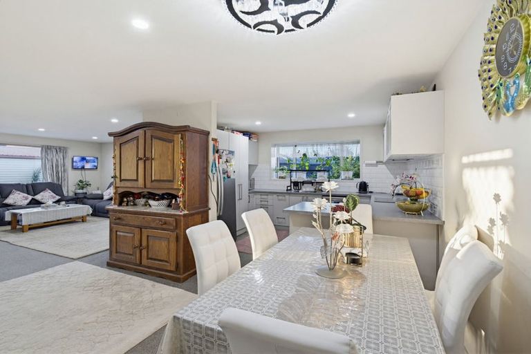 Photo of property in 2/14 Morrison Avenue, Northcote, Christchurch, 8052