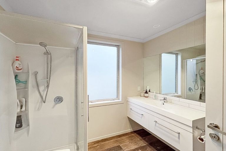 Photo of property in 5a Marine Parade North, Foxton Beach, Foxton, 4815