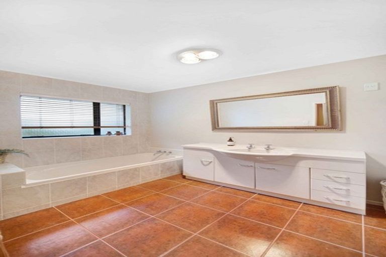 Photo of property in 41a Red Hill Road, Red Hill, Papakura, 2110