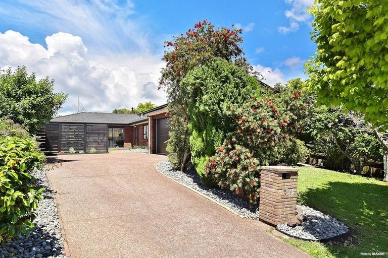 Photo of property in 6 Millhouse Drive, Northpark, Auckland, 2013
