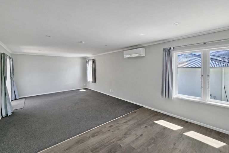 Photo of property in 42b Karaka Street, Wainuiomata, Lower Hutt, 5014