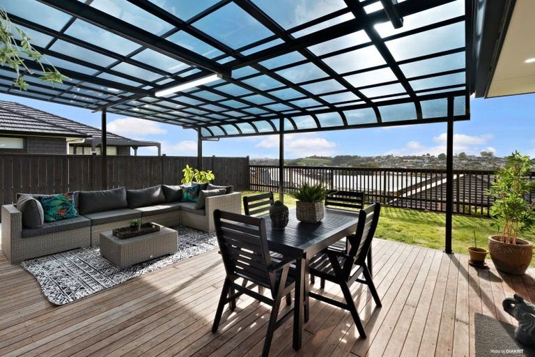 Photo of property in 59 Lisle Farm Drive, Pukekohe, 2120