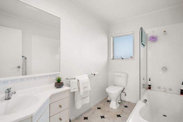 Photo of property in 19a Clyde Street, Mount Maunganui, 3116