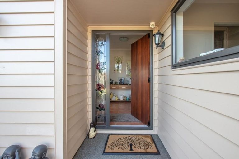 Photo of property in 91 Regent Drive, Paraparaumu Beach, Paraparaumu, 5032