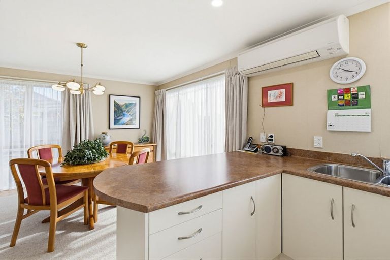 Photo of property in 4 Brooklyn Heights Drive, Kelvin Grove, Palmerston North, 4414