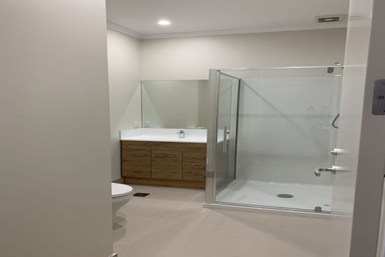 Photo of property in 52 Rangihina Road, Hobsonville, Auckland, 0616