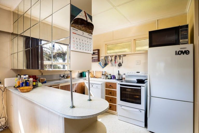 Photo of property in 3 Penrith Street, Westown, New Plymouth, 4310