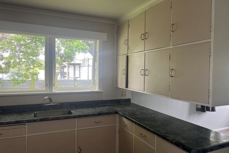 Photo of property in 20 Mckenzie Street, Levin, 5510