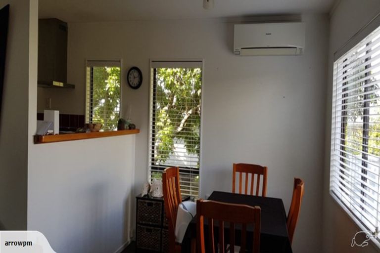 Photo of property in 24 Karamu Street, Te Atatu Peninsula, Auckland, 0610