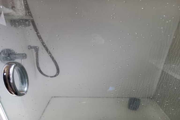 Photo of property in 22 Hawker Street, Mount Victoria, Wellington, 6011