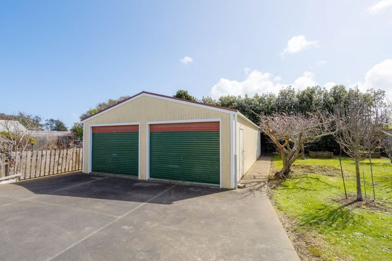 Photo of property in 49 Manuka Street, Castlecliff, Whanganui, 4501