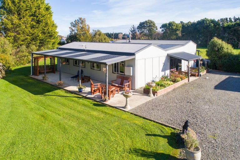 Photo of property in 62 Nga Tawa Road, Marton, 4787
