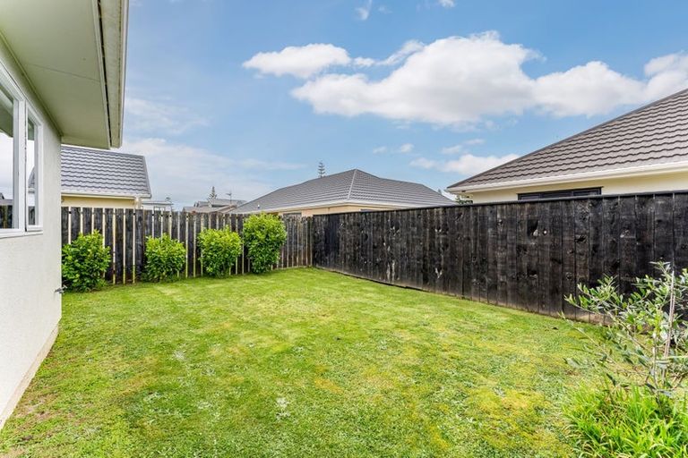 Photo of property in 57 Kapiti Crescent, Titahi Bay, Porirua, 5022