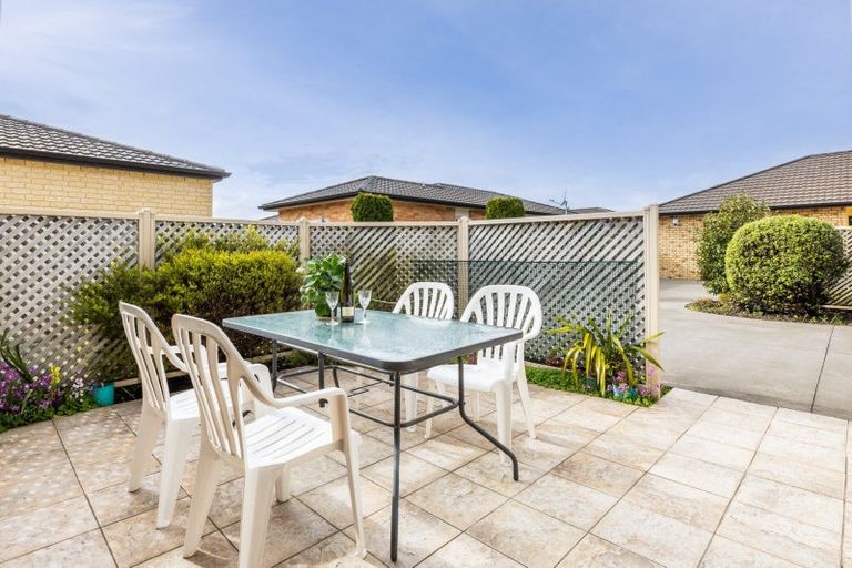 Photo of property in 5a Avondale Road, Taradale, Napier, 4112