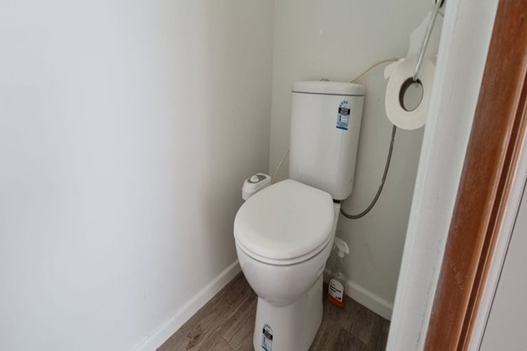 Photo of property in 44 Compton Street, Hillcrest, Auckland, 0627