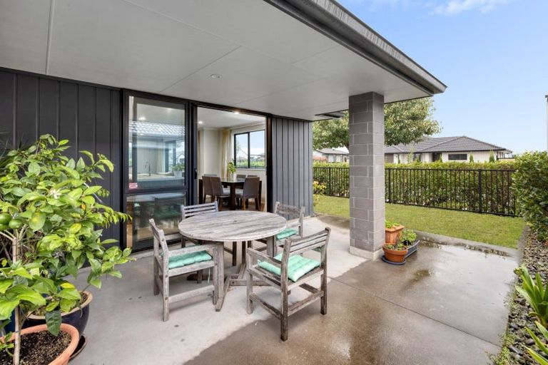 Photo of property in 17 Te Ranga Memorial Drive, Pyes Pa, Tauranga, 3112