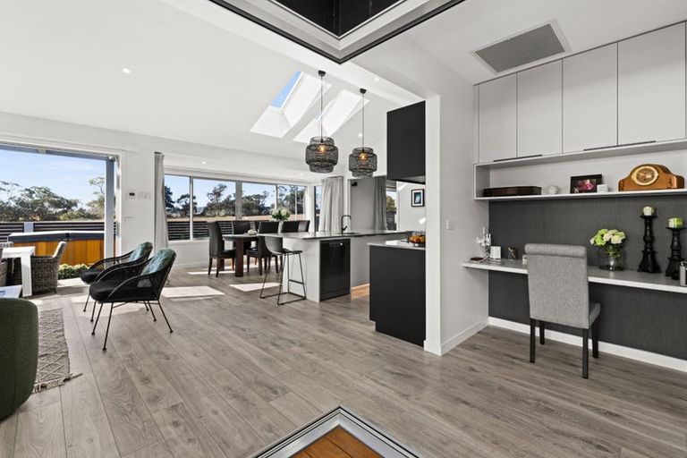 Photo of property in 143 Arataki Road, Havelock North, 4130