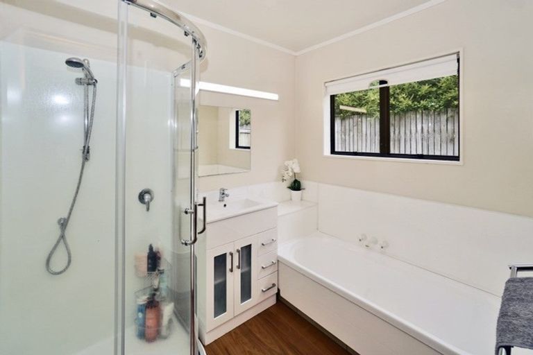 Photo of property in 19 Randell Place, Te Puke, 3119