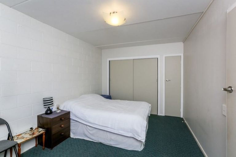 Photo of property in 8 Carrington Street, Lower Vogeltown, New Plymouth, 4310