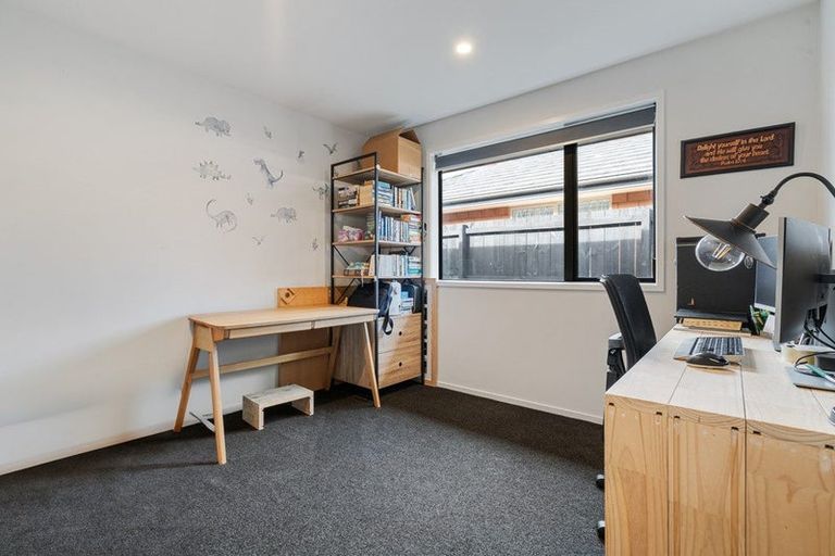 Photo of property in 25 Captain Mitchell Drive, Opaheke, Papakura, 2113