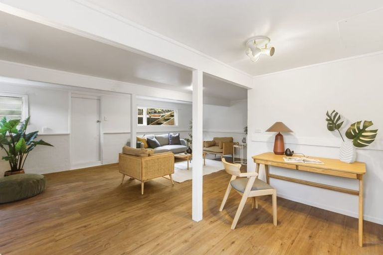 Photo of property in 1/49 Fairclough Road, Beach Haven, Auckland, 0626