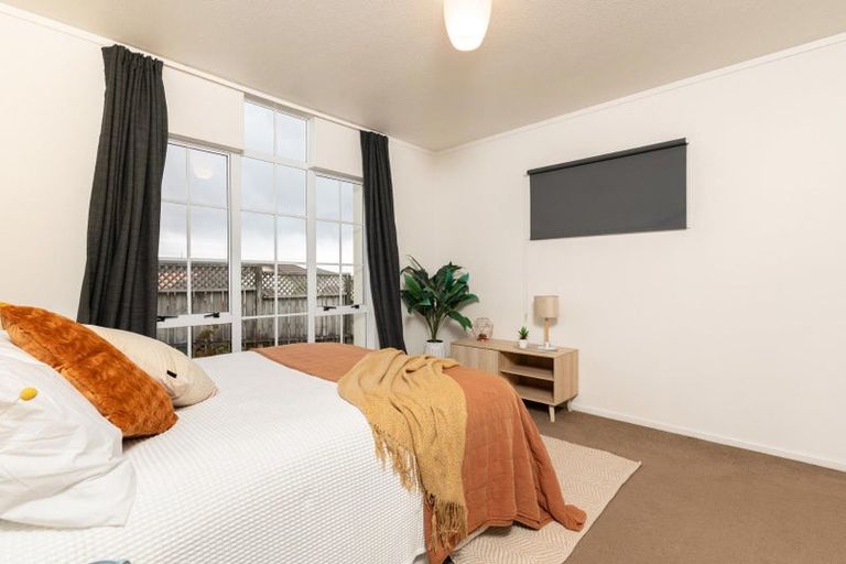 Photo of property in 20 Kentwood Drive, Woodridge, Wellington, 6037