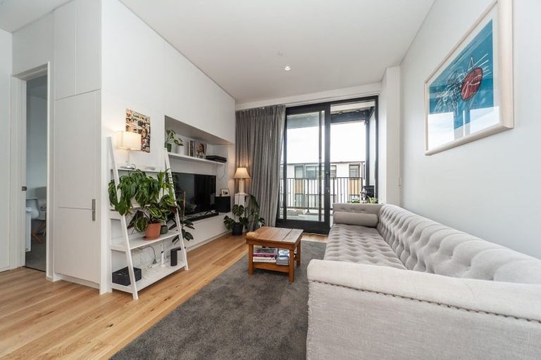 Photo of property in 104/11 Jean Caldwell Way, Island Bay, 6023