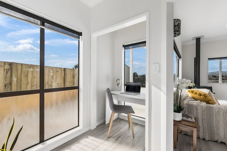 Photo of property in 8 Lily Way, Pyes Pa, Tauranga, 3112