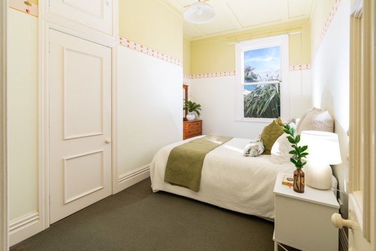 Photo of property in 4 Baring Street, Oriental Bay, Wellington, 6011