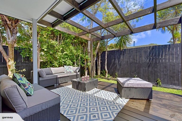 Photo of property in 174 Solar Road, Glen Eden, Auckland, 0602