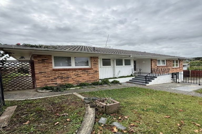 Photo of property in 60 Orams Road, Hillpark, Auckland, 2102