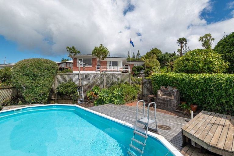 Photo of property in 29 High Road, Glenfield, Auckland, 0629