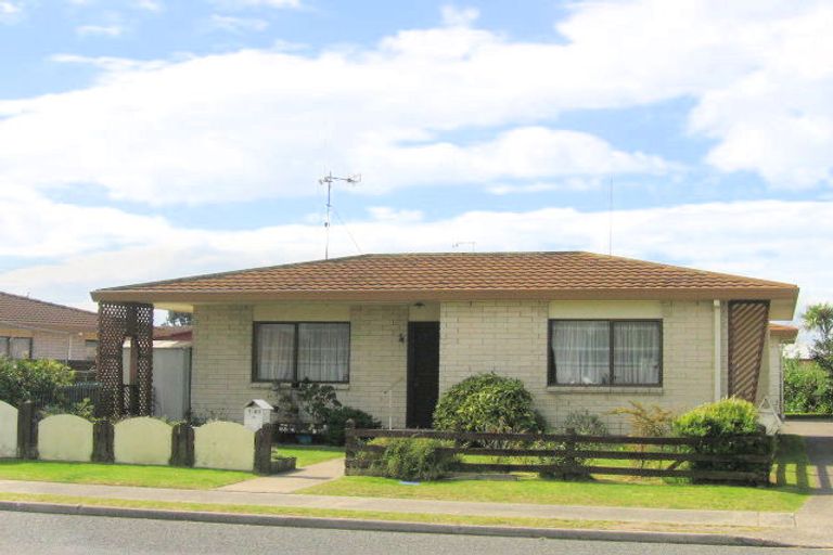 Photo of property in 1/83 Gloucester Road, Mount Maunganui, 3116