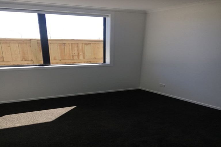 Photo of property in 37 Livingstone Drive, Papamoa Beach, Papamoa, 3118