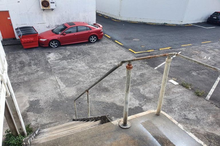 Photo of property in 207 Devon Street West, New Plymouth, 4310
