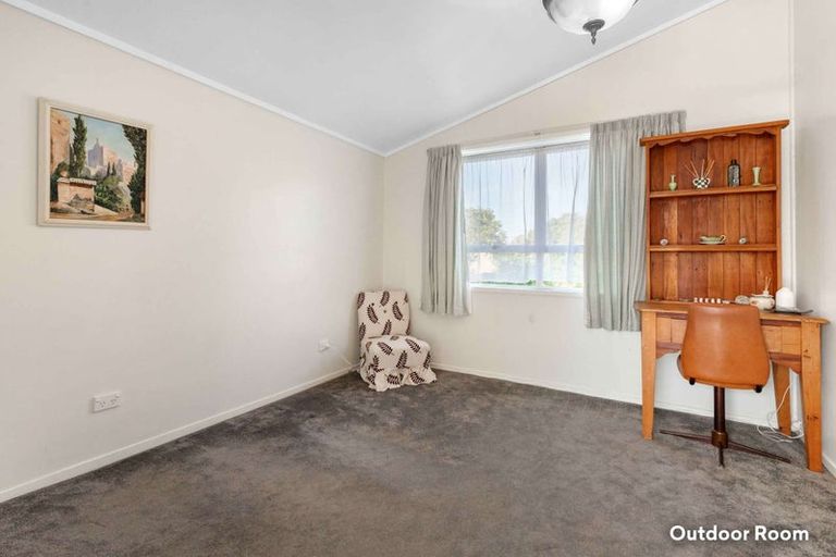 Photo of property in 17 Barnard Road, Fairy Springs, Rotorua, 3015