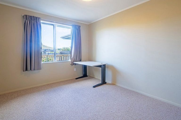 Photo of property in 93 Pikarere Street, Titahi Bay, Porirua, 5022
