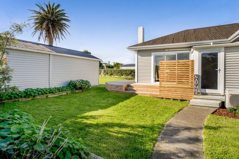 Photo of property in 147 Tasman Street, Opunake, 4616