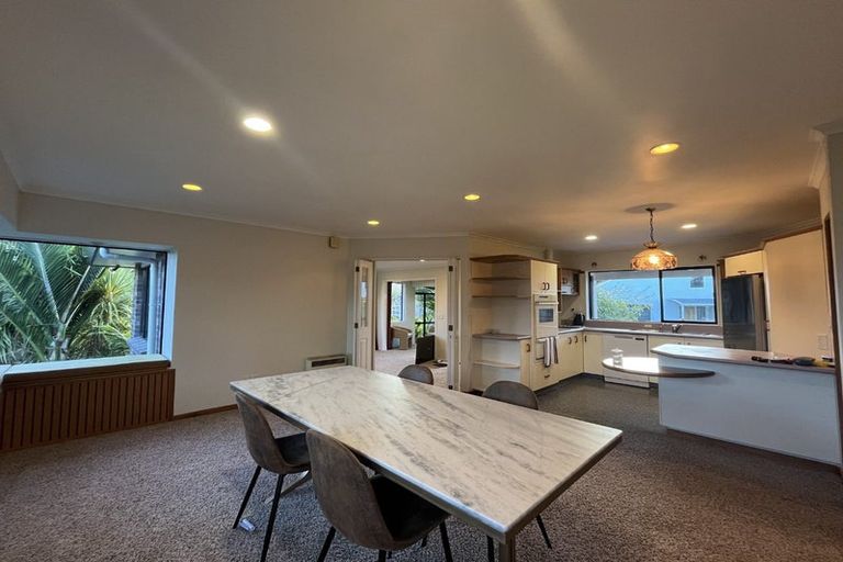 Photo of property in 15 Del Mar Place, Merrilands, New Plymouth, 4312