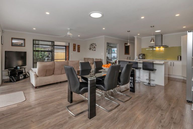 Photo of property in 5 Sando Way, One Tree Point, 0118