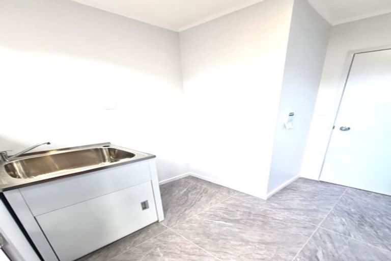 Photo of property in 1/24 Templeton Place, Clendon Park, Auckland, 2103