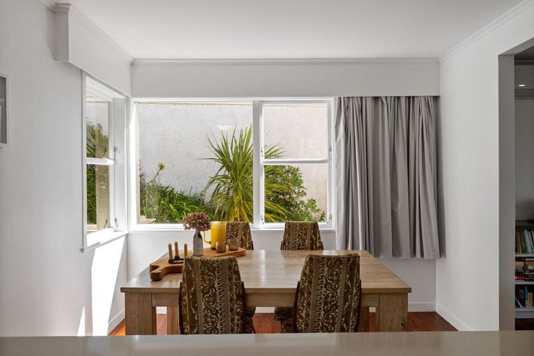 Photo of property in 157 Mairangi Road, Wilton, Wellington, 6012