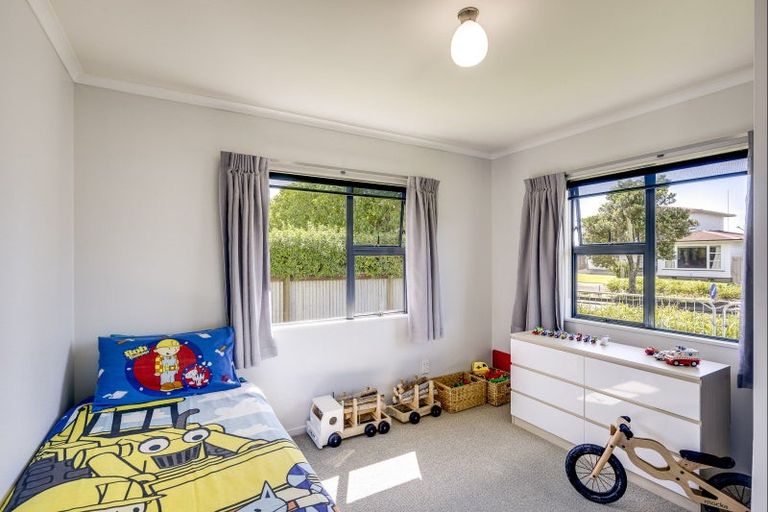 Photo of property in 27 King Street, Taradale, Napier, 4112