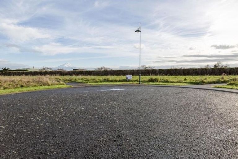 Photo of property in 15 Kia Marea Close, Hawera, 4610