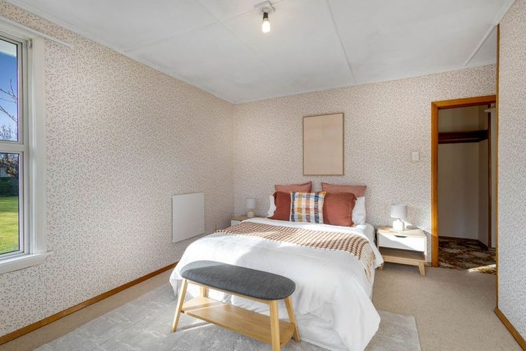 Photo of property in 18 Gregory Avenue, Islington, Christchurch, 8042