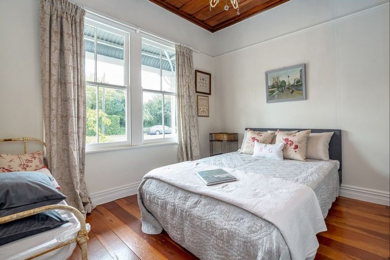 Photo of property in 27 Main Street, Greytown, 5712