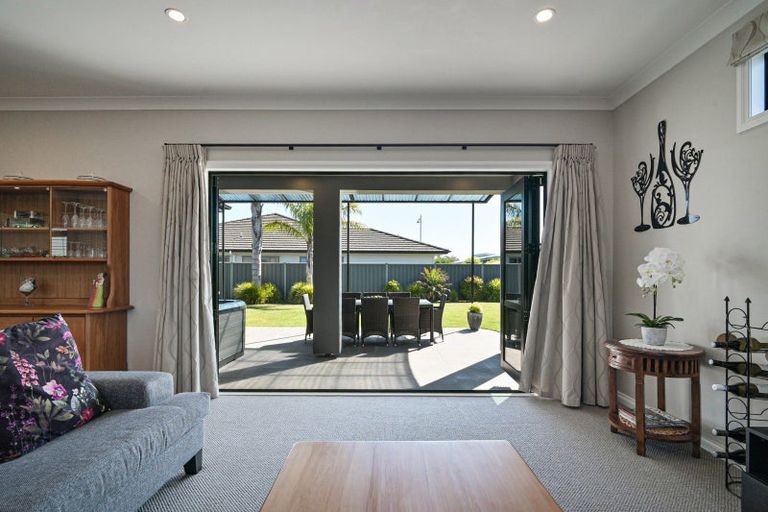 Photo of property in 5 Aoraki Road, Poraiti, Napier, 4112